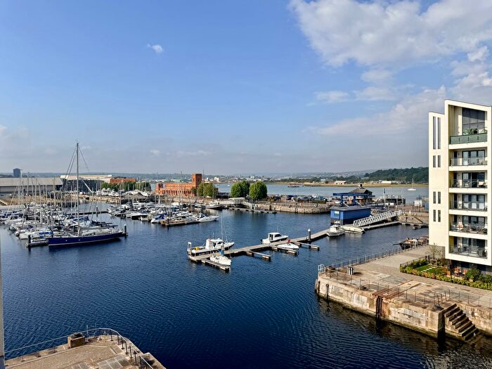 1 Bedroom Flat For Sale In Ripplewaters, St Marys Island, Chatham, ME4