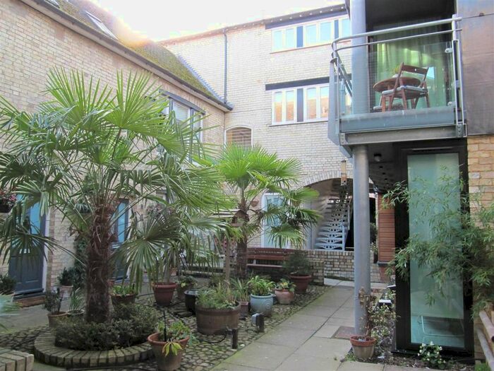 1 Bedroom Flat To Rent In Kings Walk, Upper King Street, Royston SG8