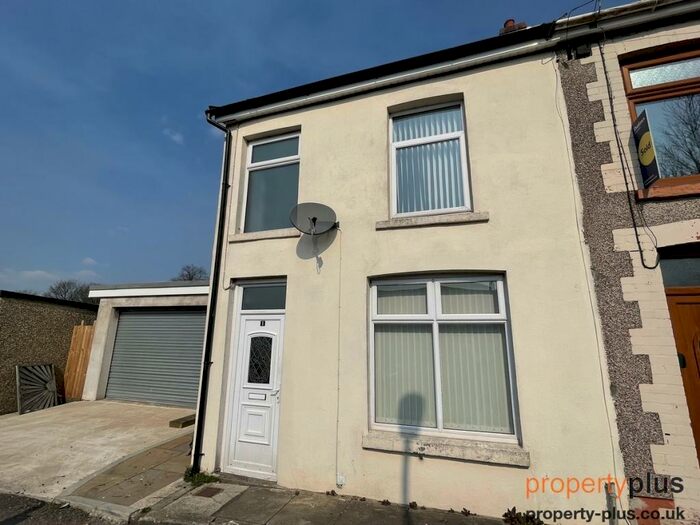 2 Bedroom End Of Terrace House To Rent In Bryn Dinas View, Tonypandy - Tonypandy, CF40