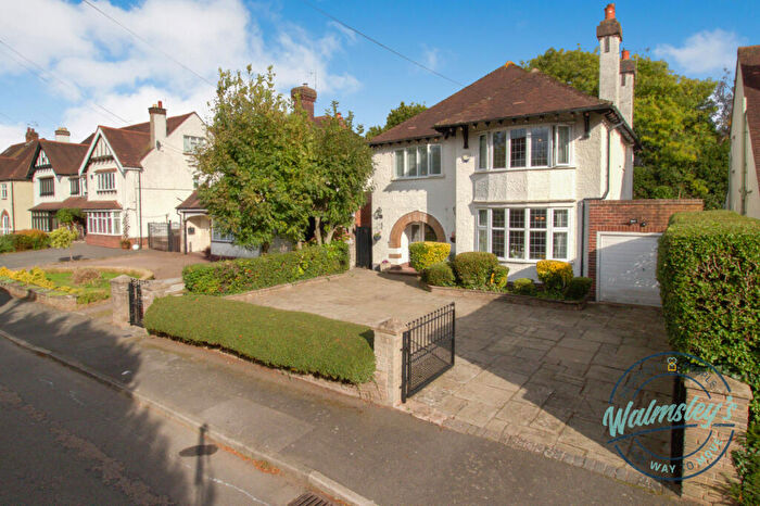 4 Bedroom Detached House For Sale In Morningside, Earlsdon, Coventry, CV5