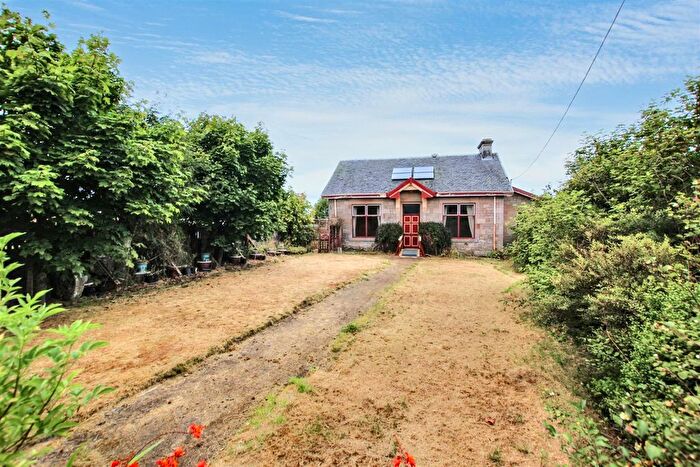 3 Bedroom Detached House For Sale In Bellfield Road, Coalburn, Lanark, ML11