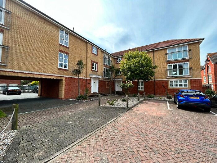 2 Bedroom Apartment To Rent In Caroline Way, Eastbourne, East Sussex, BN23