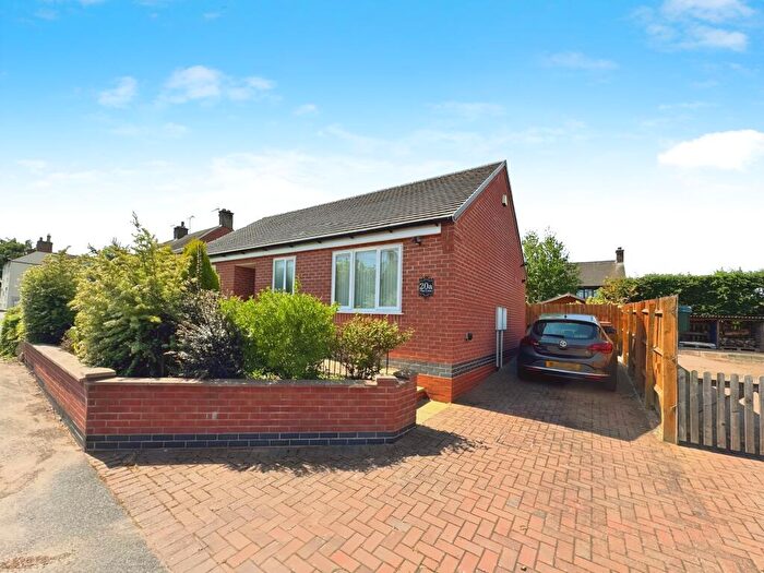 2 Bedroom Bungalow For Sale In The Crest, Linton, Swadlincote, Derbyshire, DE12