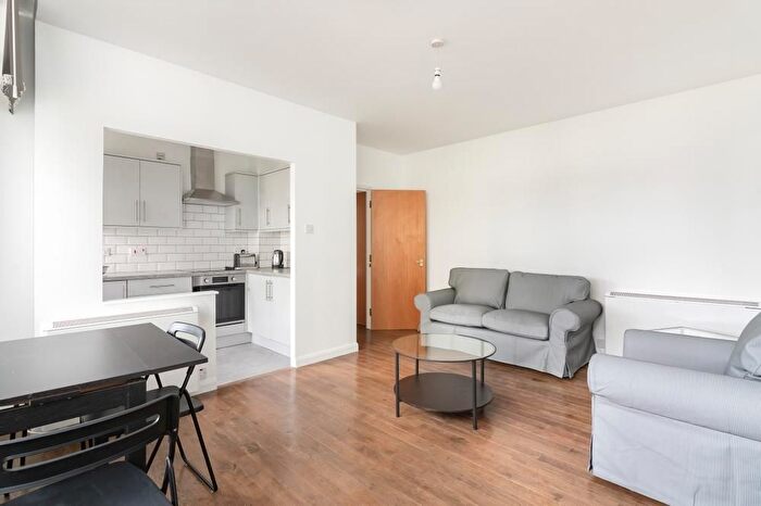 1 Bedroom Flat To Rent In Queensway, Paddington, London, W2