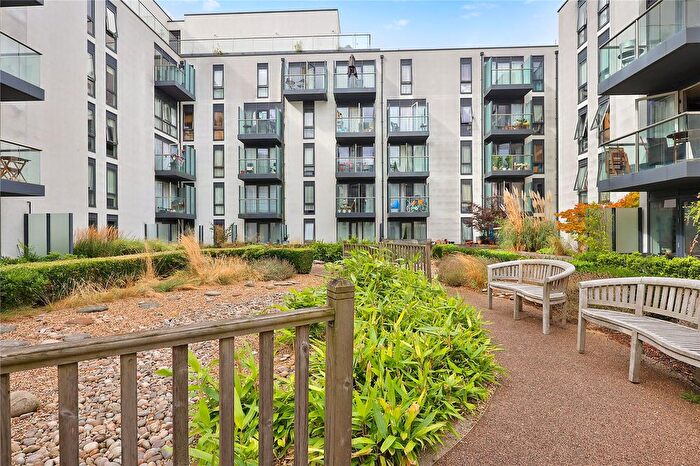 2 Bedroom Flat For Sale In Central Street, London, EC1V
