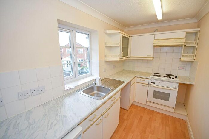 1 Bedroom Flat To Rent In Turnbury Close, Lincoln, LN6