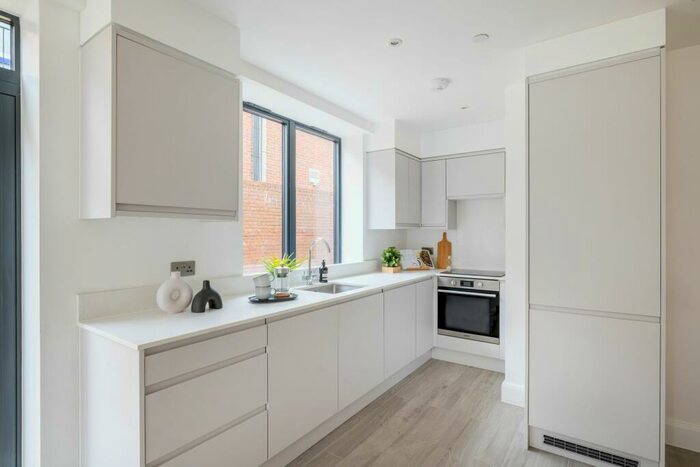 Studio To Rent In Widmore Road, Bromley, BR1