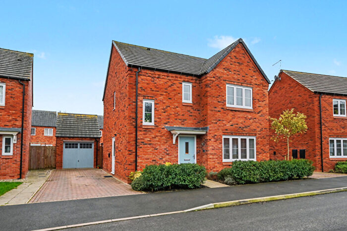 3 Bedroom Detached House For Sale In Turnpike Way, Ashbourne, DE6