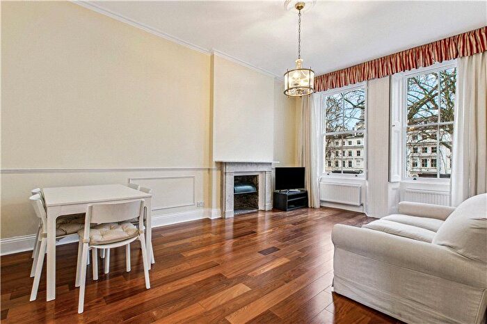 2 Bedroom Flat To Rent In Cornwall Gardens, Gloucester Road, London, SW7