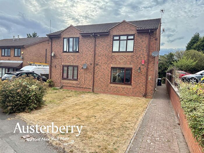 1 Bedroom Flat For Sale In Deanscroft Way, Meir Hay, Stoke-On-Trent, ST3