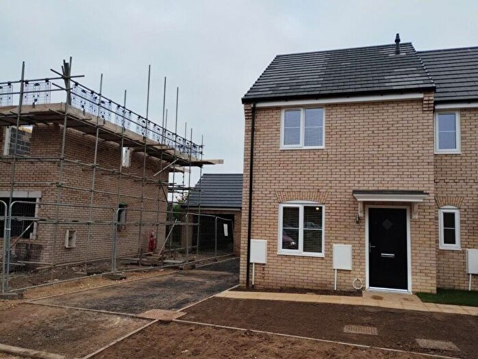 2 Bedroom End Of Terrace House To Rent In Clarence Close, Holbeach, PE12