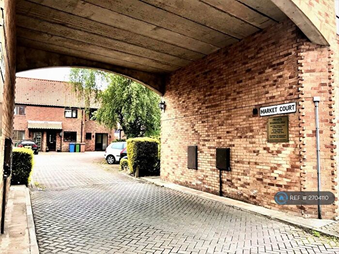 1 Bedroom Flat To Rent In Market Court, South Cave, HU15