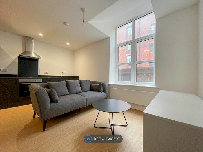 1 Bedroom Flat To Rent In George House, Bolton, BL2