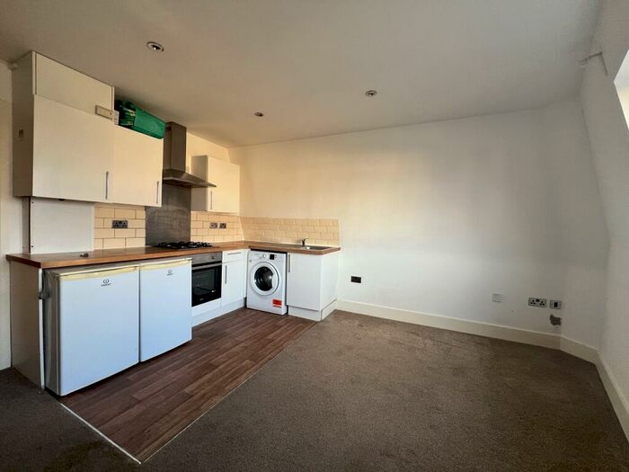 1 Bedroom Flat To Rent In Napier Road, Bromley, BR2
