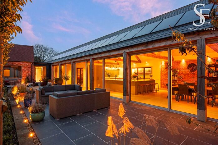 4 Bedroom Detached House For Sale In Courthill Road, Letcombe Regis, OX12