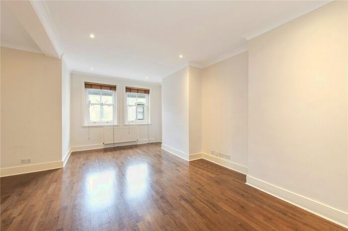 3 Bedroom Flat To Rent In Weymouth Mews, London, W1G