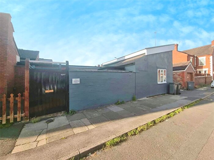 1 Bedroom Bungalow To Rent In Turner Street, Stoke-On-Trent, Staffordshire, ST1