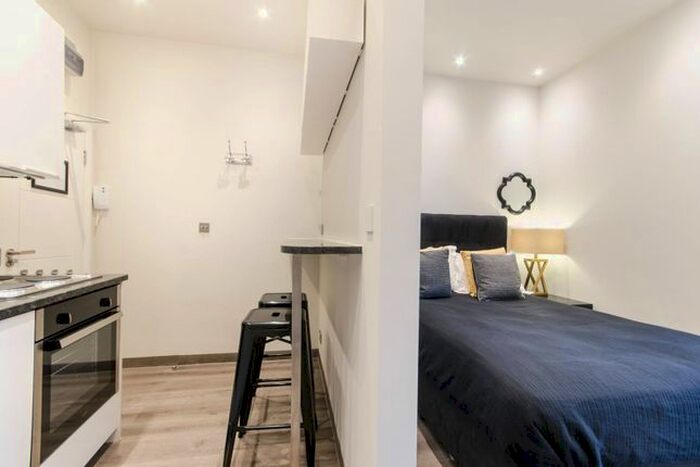 1 Bedroom Studio To Rent In Penywern Road, Earls Court, London, SW5