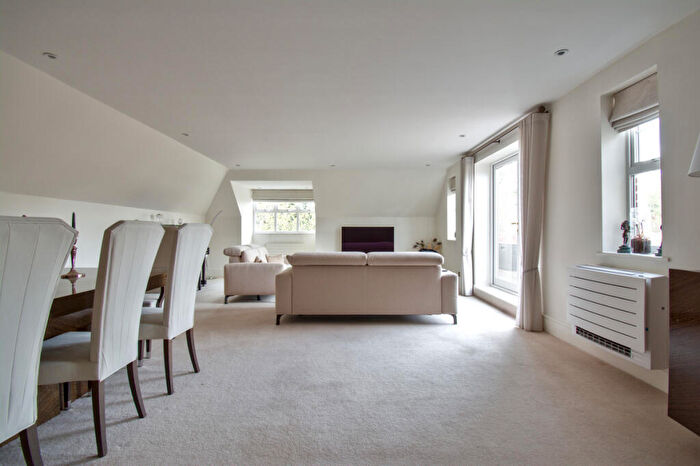 3 Bedroom Penthouse For Sale In The Chantries, Stanmore, HA7