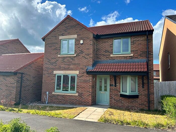 4 Bedroom Detached House For Sale In John's Garth, Darlington, DL2