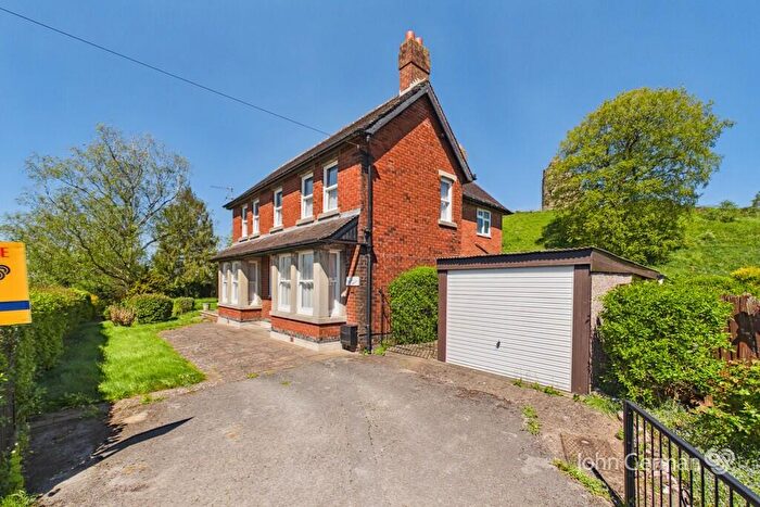 3 Bedroom Detached House For Sale In Castle Street, Tutbury, DE13