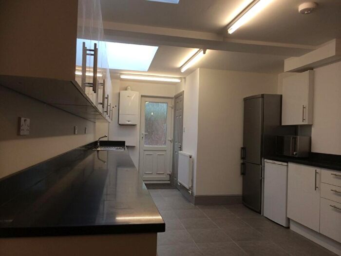 5 Bedroom House To Rent In Exeter Road, Selly Oak, Birmingham, West Midlands, B29