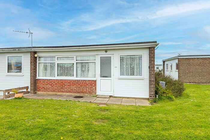 2 Bedroom Chalet For Sale In California Road, California, NR29