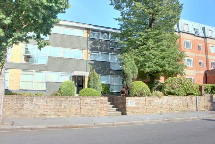 2 Bedroom Flat To Rent In Chatsworth Road, Croydon, CR0