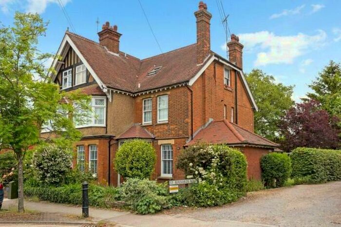 1 Bedroom Apartment To Rent In Carlisle Avenue, St. Albans, Hertfordshire, AL3