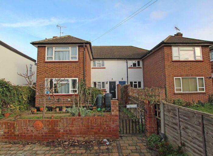 2 Bedroom Maisonette To Rent In Manor Road, Twickenham, TW2