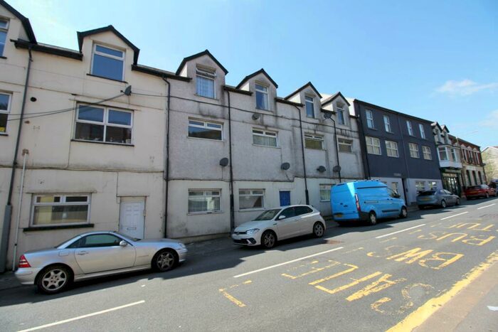 2 Bedroom Apartment To Rent In Ystrad Road, Pentre, CF41