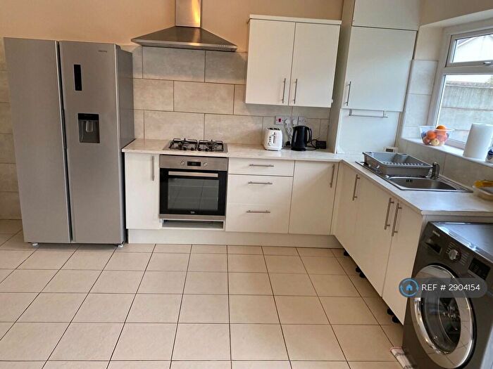 3 Bedroom Detached House To Rent In Hillside Avenue, Liverpool, L36