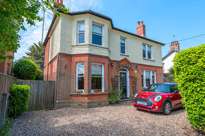 6 Bedroom Detached House For Sale In The Avenue, Trimley St. Mary, IP11