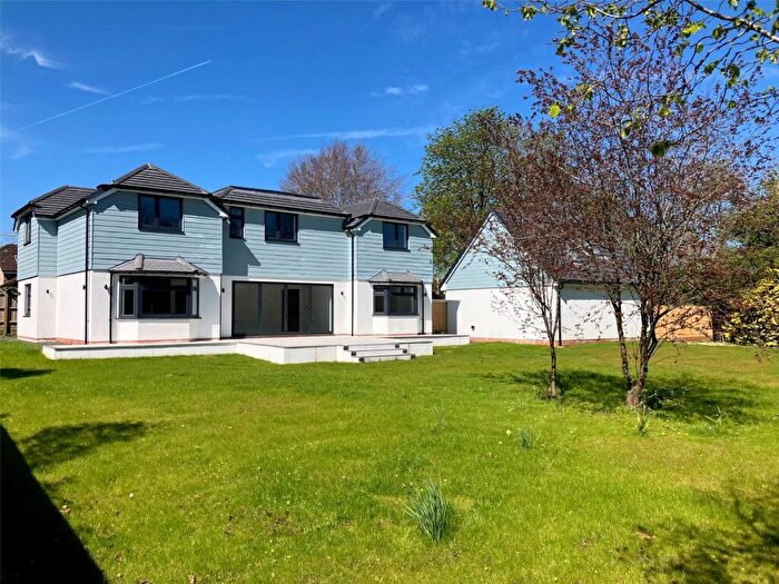 5 Bedroom Detached House For Sale In Manor Road, Sherborne St John, RG24