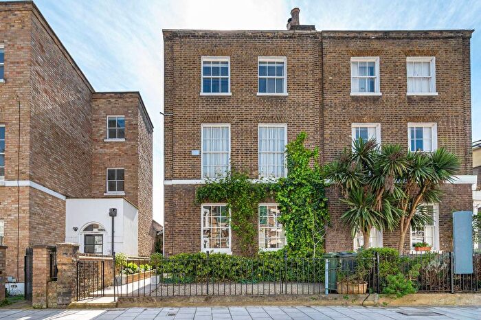 4 Bedroom Property For Sale In Stockwell Green, Stockwell, London, SW9