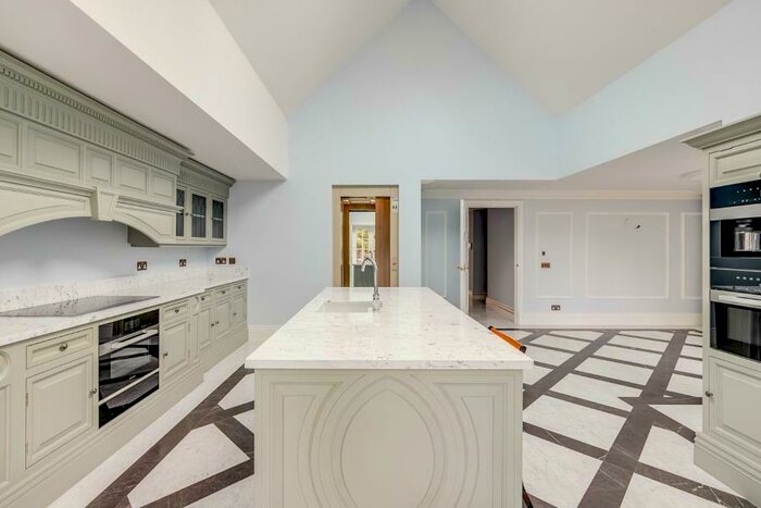 12 Bedroom Detached House To Rent In The Bishops Avenue, Hampstead Garden Suburb, N2