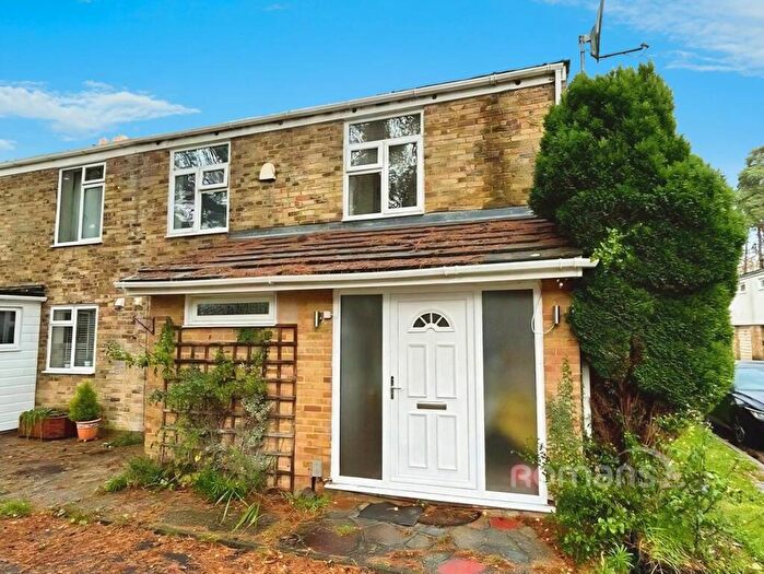 House To Rent In Bucklebury, Bracknell, Berkshire, RG12