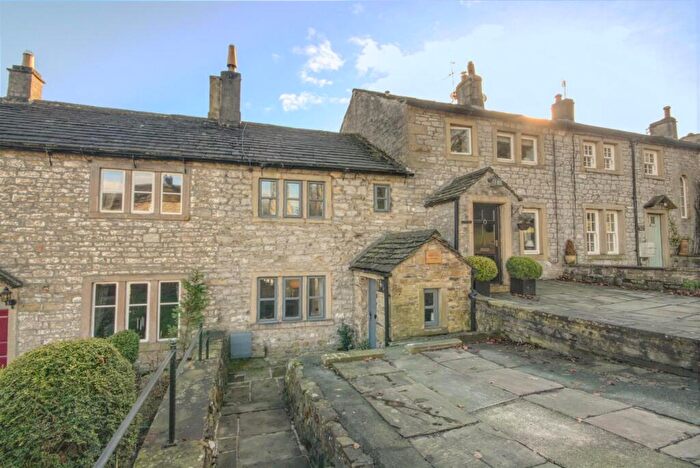 2 Bedroom Cottage For Sale In Brown Croft Cottage, Thornton In Craven, BD23