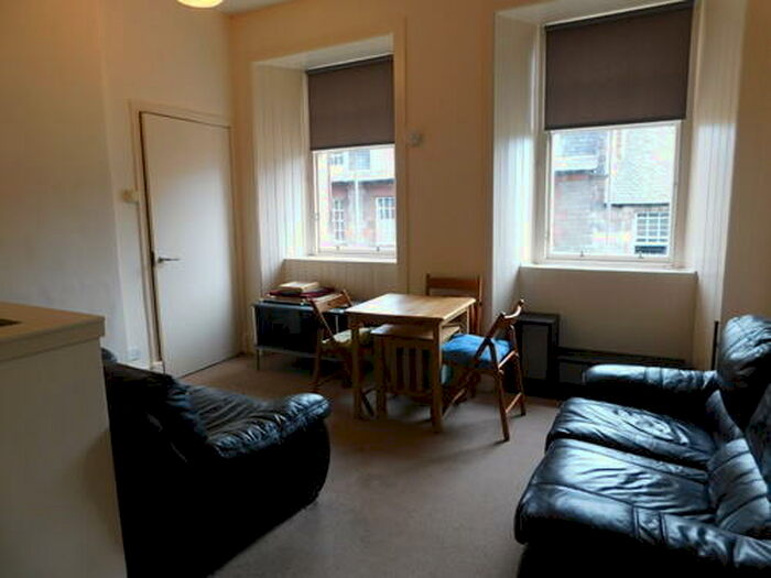 2 Bedroom Flat To Rent In Canongate, Edinburgh, EH8