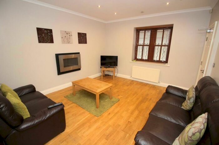 5 Bedroom Terraced House To Rent In Swinburne Place, Newcastle Upon Tyne, Tyne And Wear, NE4