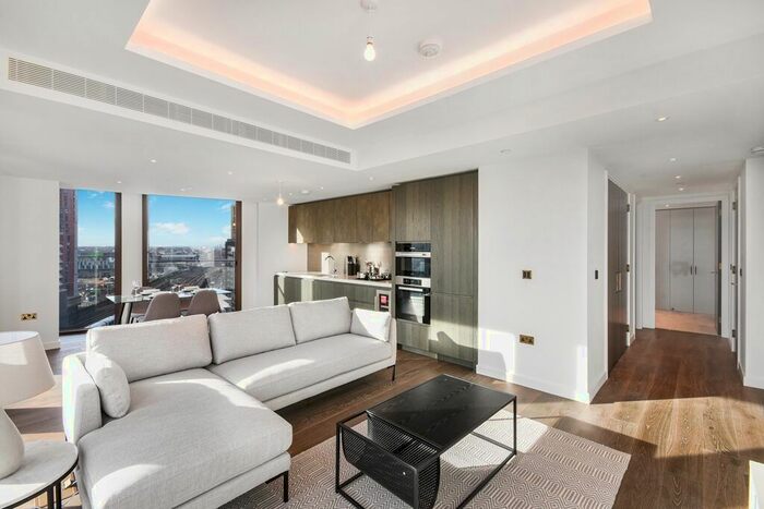 2 Bedroom Flat To Rent In Carnation Way, London, SW8