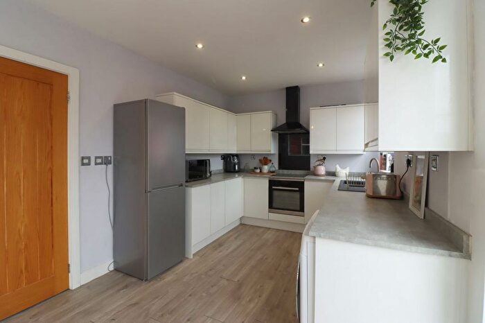 3 Bedroom Semi-Detached House For Sale In Silvermoor Drive, Ravenfield, Rotherham, S65