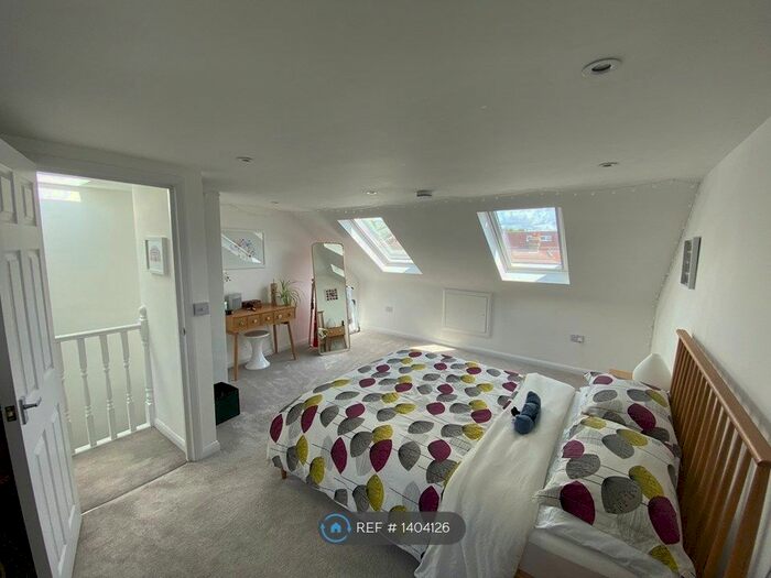 2 Bedroom Flat To Rent In Crescent Road, Bromley, BR1