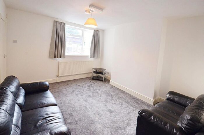 1 Bedroom Property To Rent In St. Edwards Road, Selly Oak, Birmingham, B29