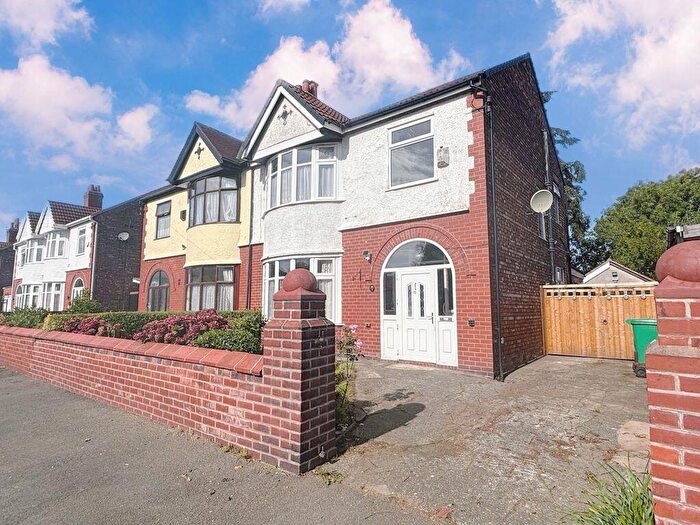 Detached House For Sale In Badminton Road, Manchester, M21