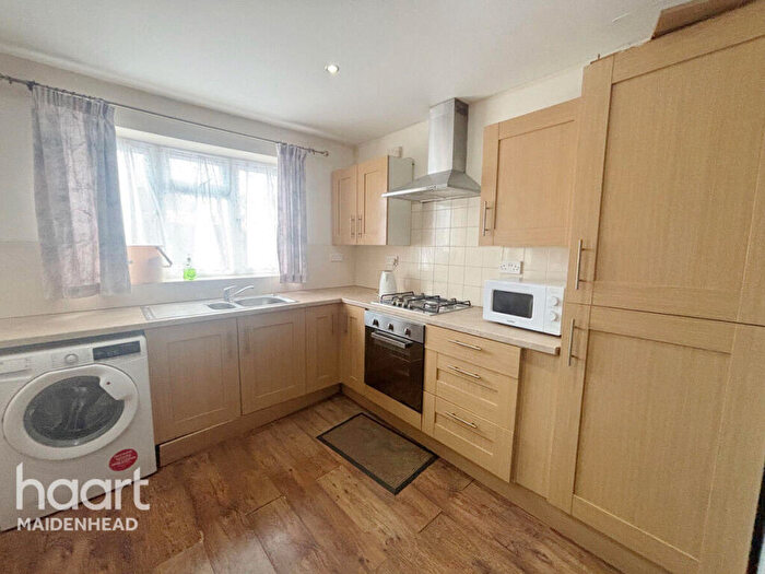 1 Bedroom Apartment To Rent In Blackamoor Lane, Maidenhead, SL6