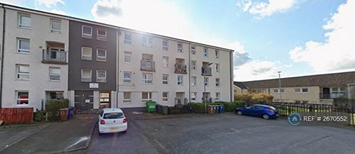 3 Bedroom Penthouse To Rent In Dee Place, Johnstone, PA5