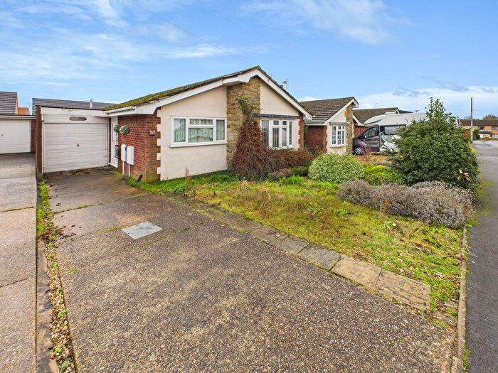 2 Bedroom Detached Bungalow For Sale In Banovallum Gardens, Horncastle, LN9