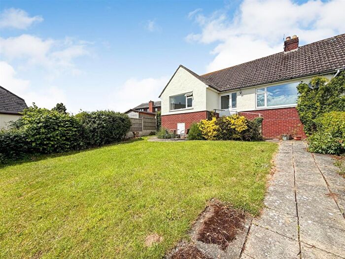 3 Bedroom Semi-Detached Bungalow For Sale In Stargarreg Lane, Pant, Oswestry, SY10