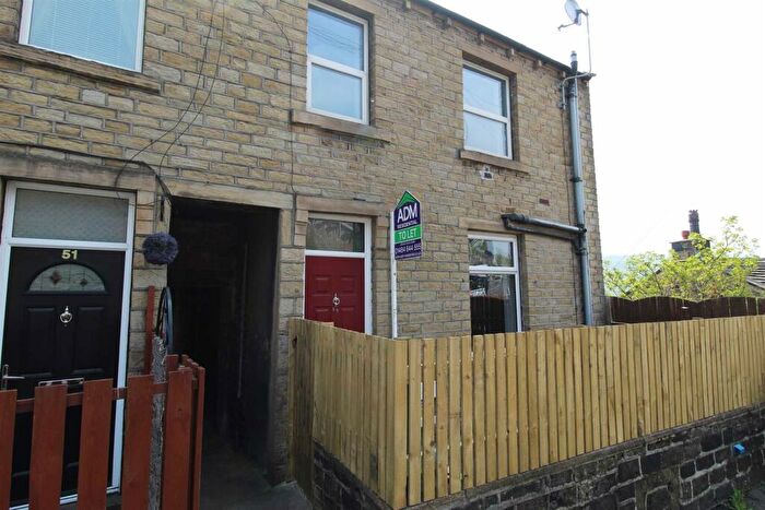 2 Bedroom Terraced House To Rent In Lowergate, Paddock Huddersfield, HD3